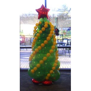 Christmas Balloon Tree with Trimmings
