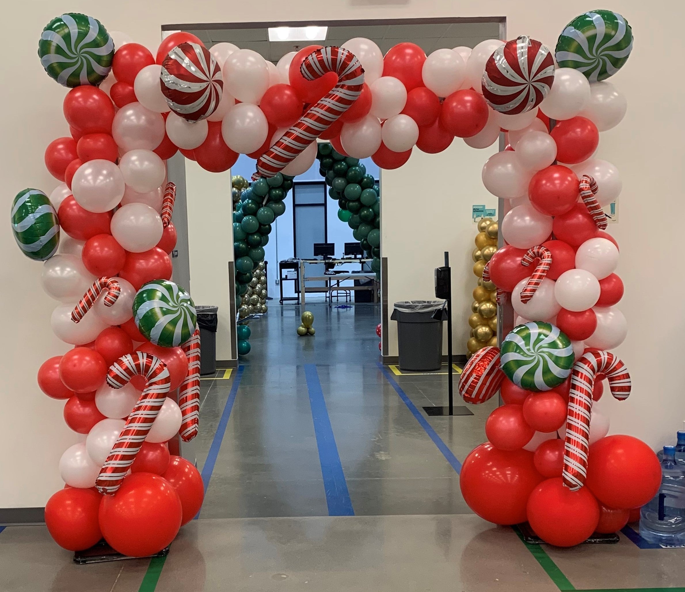 Christmas Candy Balloon garland red green and white candy canes and peppermint