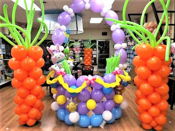 Easter Basket Picture Frame Arch and Carrot Column Decorating Set.