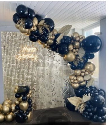 Shimmer Wall and Large Garland Set