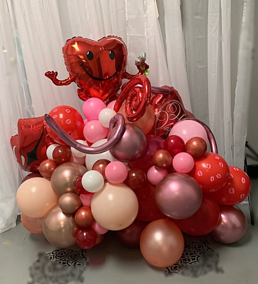 Valentine Messenger Balloon Bouquet