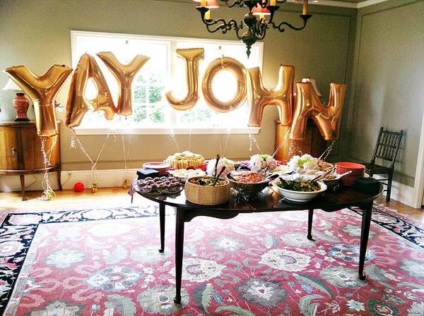 yay graduation balloon banner